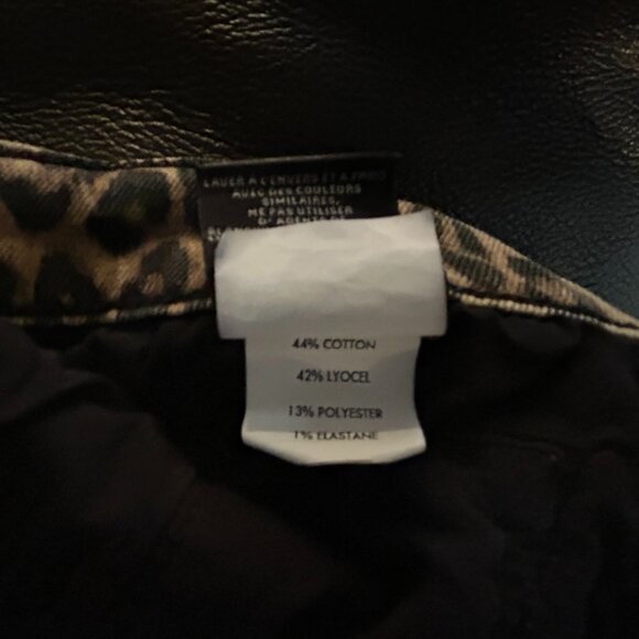 Black Orchard Carmen Cheetah Print Jeans - Picture 10 of 11